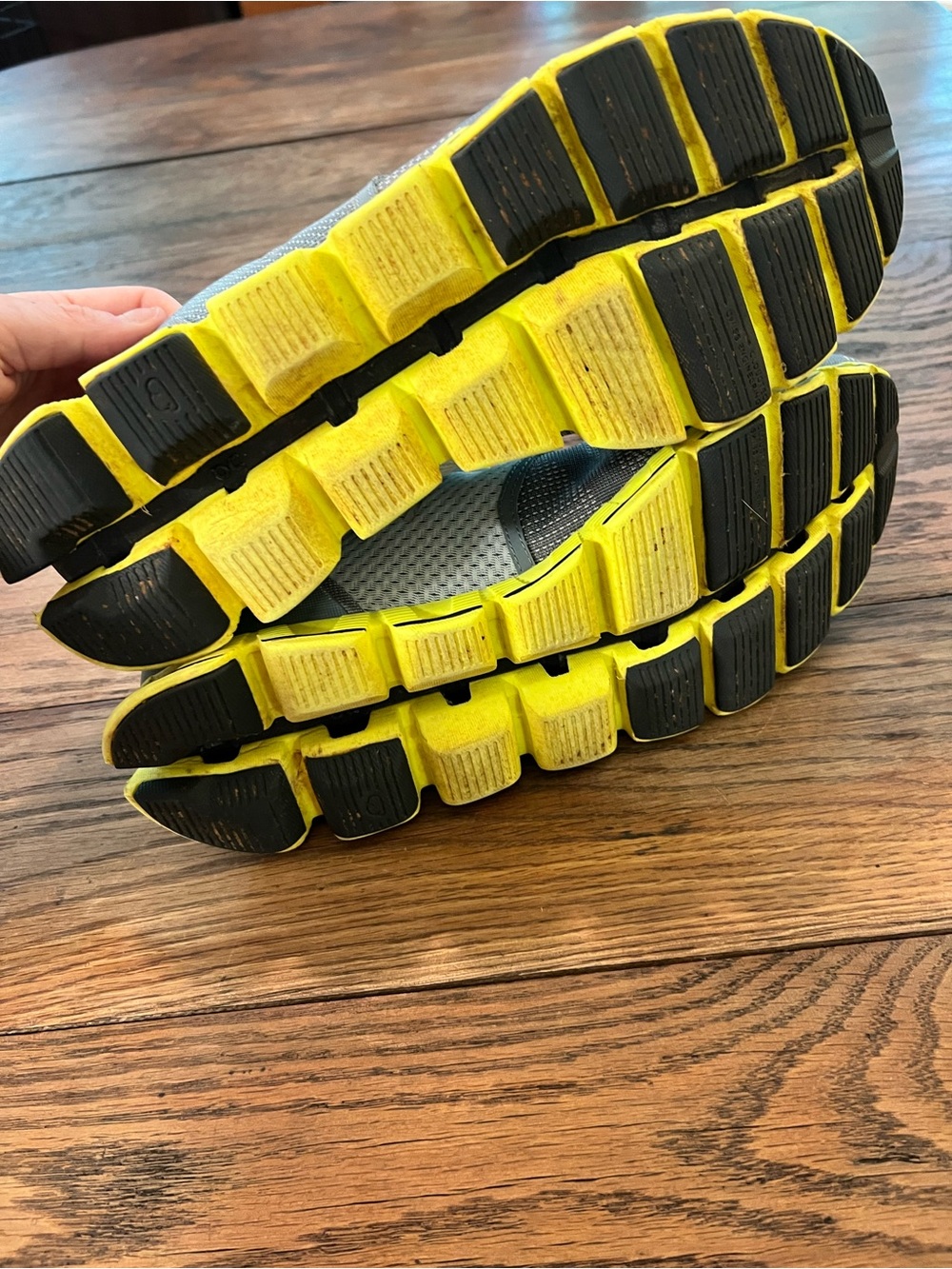 On Running Men's Gray and Yellow Lightweight Running Shoes - Picture 3 of 6